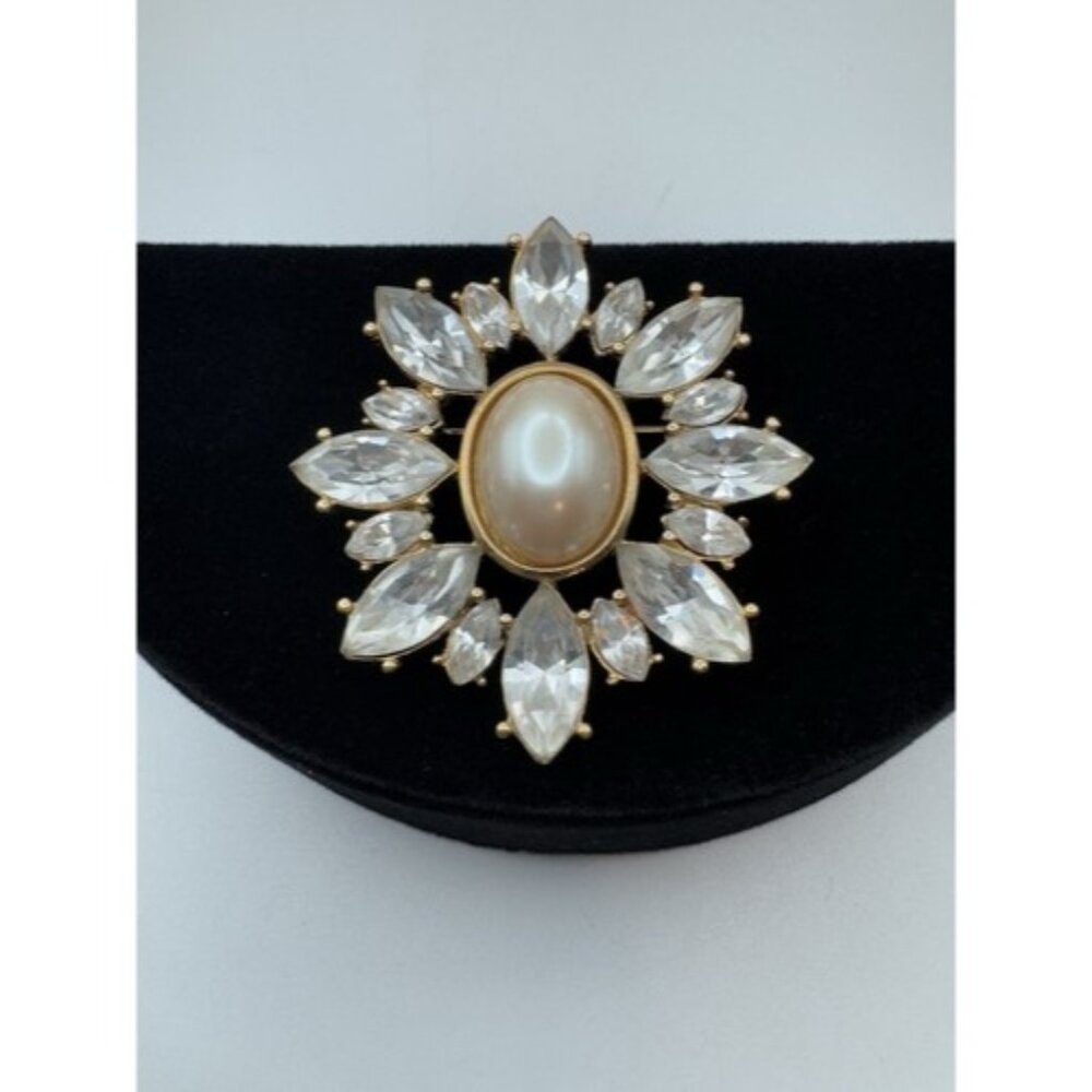 Monet Pin Brooch Star Flower Silver Tone Plastic Faux Pearl Rhinestones 2”